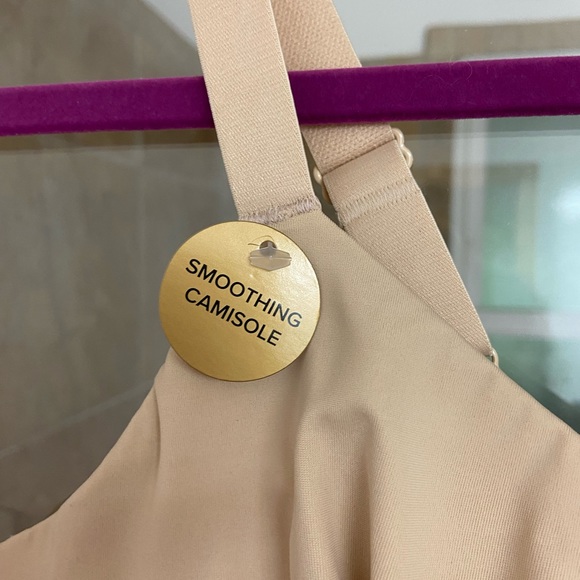 Wacoal At Ease Shaping Camisole NWT - Picture 5 of 6